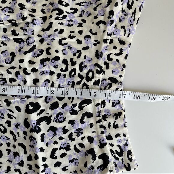 NWOT ASOS Design White Mini Skirt in Animal Purple Floral Print size 4 - Picture 4 of 5